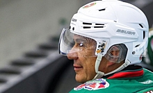 Минниханов сыграл в товарищеском матче ветеранов хоккея Татарстана с легендами клуба НХЛ «Филадельфия Флайерз»