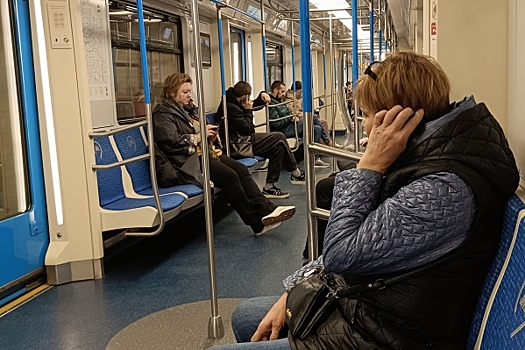 В вагоне петербургского метро распылили газ