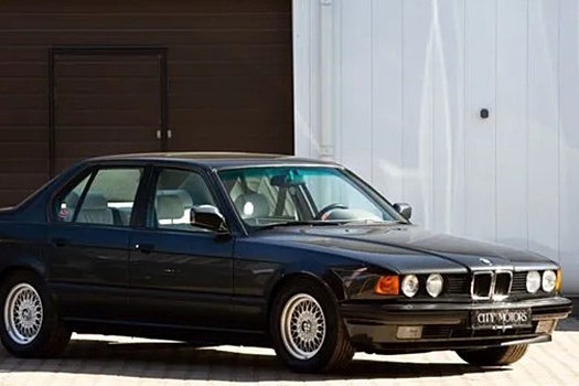 BMW в состоянии "капсулы времени" выставили на продажу в РФ