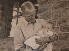 Женщина нашла настоящих родителей, когда ей было 60