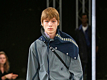 Lanvin нашел элегантность в рабочих комбинезонах