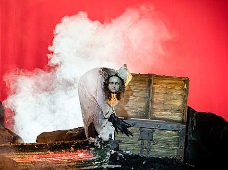 Кукольный ужастик от Театра Образцова украсил закрытие фестиваля "Маршак"