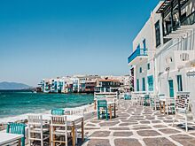 "Наносят ущерб имиджу Миконоса": туристов возмутил счет за обед на 72 тыс. рублей