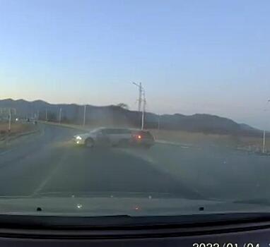 «Зачем так нестись?». В Приморье произошло серьезное ДТП