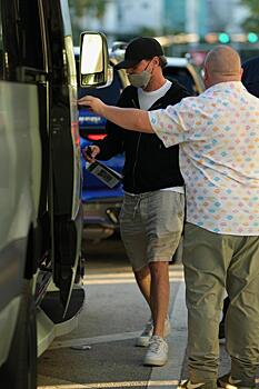 Леонардо Ди Каприо объяснил, почему всегда ходит в маске в общественных местах