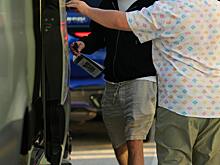 Леонардо Ди Каприо объяснил, почему всегда ходит в маске в общественных местах