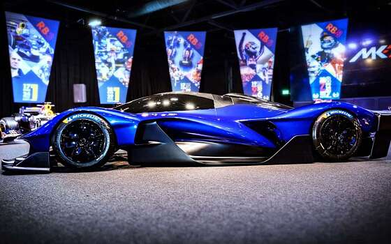 Red Bull построил двухместный автомобиль, который быстрее Формулы-1