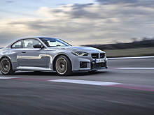 530 сил, коробка-автомат и «утиный хвост»: состоялась премьера  BMW M2 CS