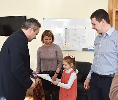 Костромские семьи получают денежные сертификаты на новое жильё