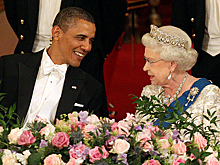 В Британии рассказали о просьбе Елизаветы II выпроводить Обаму с ужина во дворце