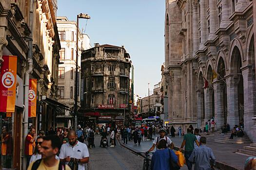 Раскрыты основные уловки мошенников на курортах в Турции