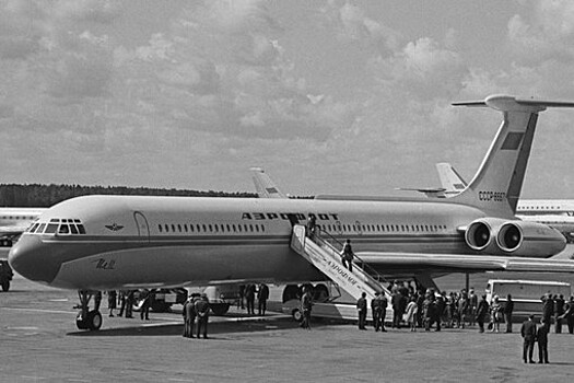 55 лет назад впервые поднялся в небо Ил-62