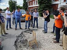 Стул вместо знака. ОНФ проинспектировал ремонт дорог в Ульяновске