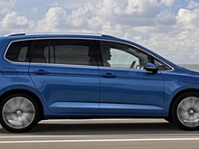 Volkswagen анонсировал продажи нового Touran в РФ