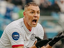 Дзюба поздравил болельщицу «Акрона» с пополнением в семье