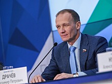 Драчёв прокомментировал задержку зарплаты Хованцеву
