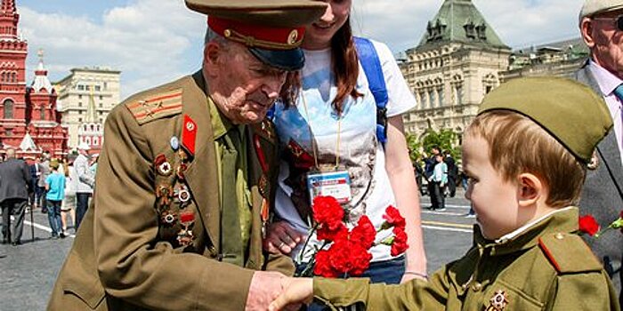 Праздничные мероприятия в Москве 8 и 9 мая посетили около 10 млн человек