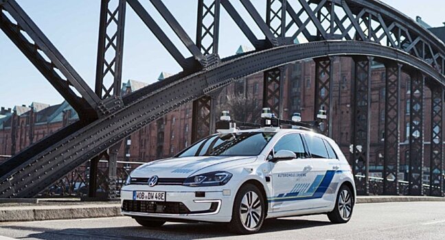 Беспилотные автомобили смогут передвигаться по общим дорогам в Германии