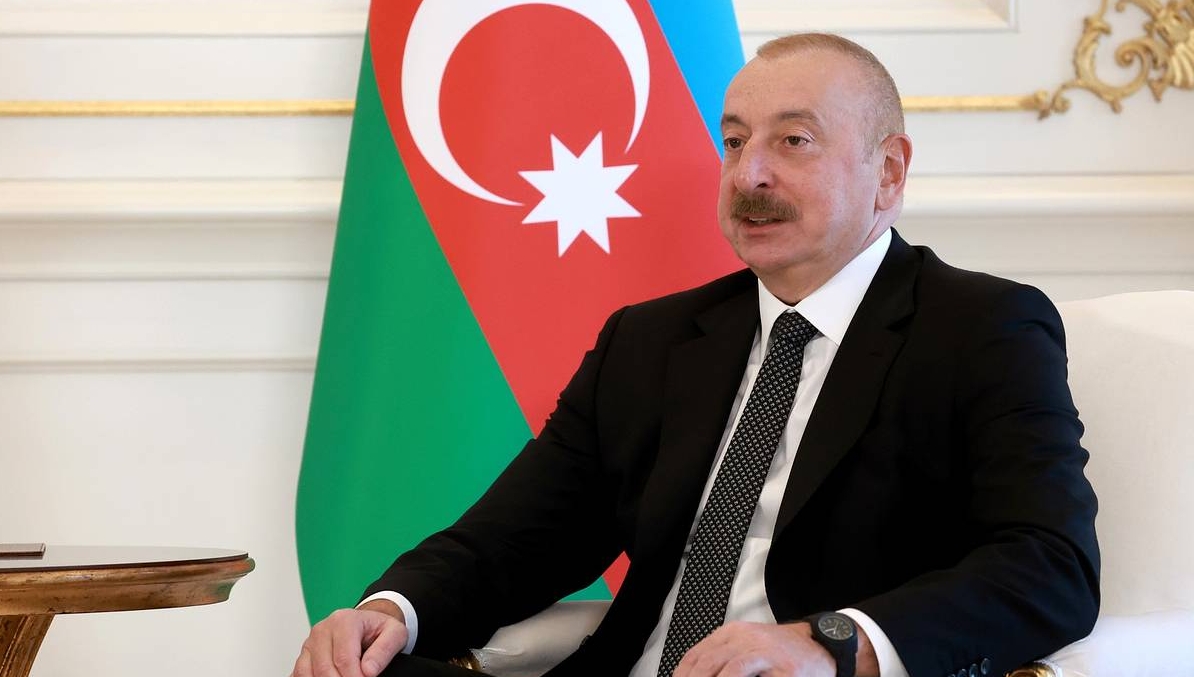 Алиев выделил миллион долларов Украине