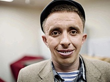 В Уктузе похоронили сбитого грузовиком игрока КВН Николая Сибирцева