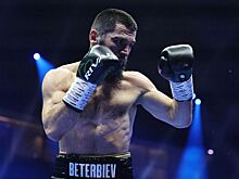 Бетербиев встретился с Джейсоном Стэйтемом на бое Усика и Фьюри