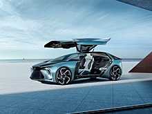 Lexus в Токио: четыре мотора и экран на потолке