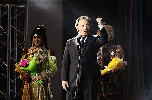 Обладатель «Золотой маски» Андрей Борисов: Театральное искусство Якутии ценится во всем мире