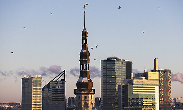 Россия понижает дипломатический уровень с Эстонией