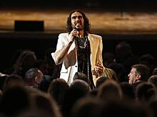 Бывшего мужа Кэти Перри допросили в связи с обвинениями в сексуальном насилии