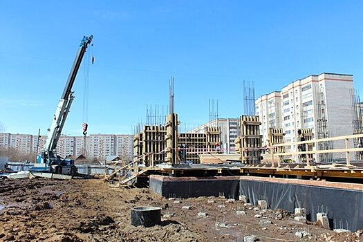 Строительство детского сада возобновили в Ижевске на улице Баранова