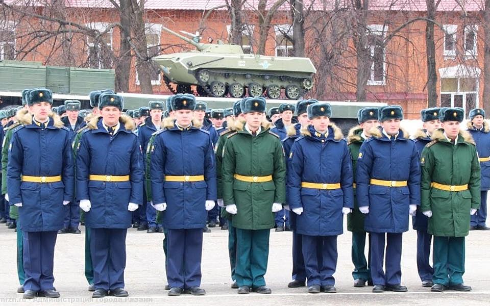 Рязанское десантное училище выпустило 60 новых прапорщиков