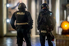 В Берлине задержали мужчину, который избил охранника универмага ради трусов