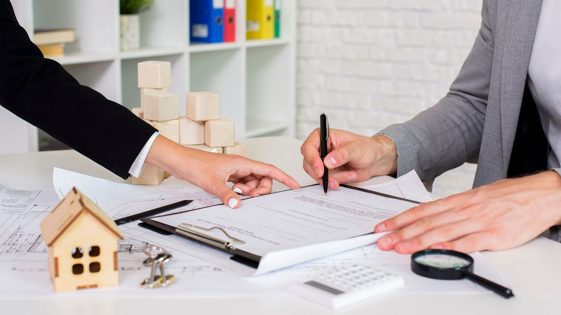 Россиян предупредили об опасностях покупки недостроенного дома