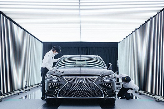 Lexus сокращает производство из-за коронавируса