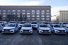 Новые машины пополнили парк скорой помощи и ГИБДД Челябинска