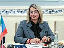 Сенатор призвала учесть экономику компаний при обсуждении исключения выходных из отпуска