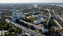 «Днище России» — астраханцы ругают дороги и маршрутки