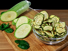 Есть ли польза в овощных чипсах