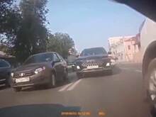 В Оренбурге автомобилисты выбрали движение встречную полосу на ул. Краснознаменной