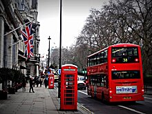 Лейбористская партия с разгромным счетом лидирует на выборах в Британии