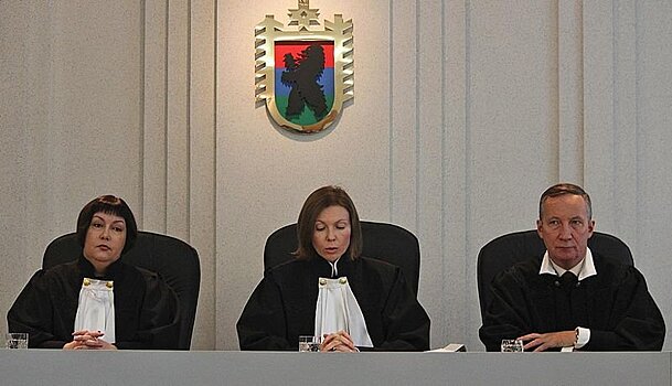 Конституционный суд Карелии упразднят, но бывшим судьям оставят пожизненное жалованье 
