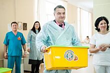Наборы для новорожденных, созданные по инициативе Евгения Куйвашева, дарят мамам, родившим детей в День матери