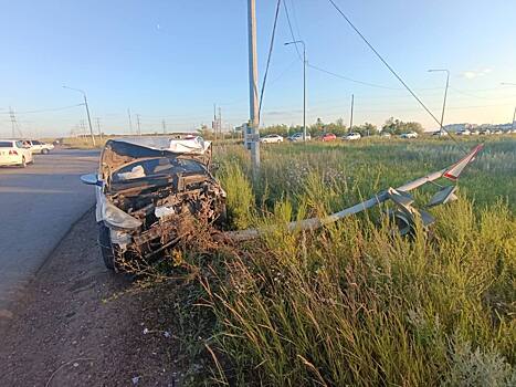 В Оренбурге столкнулись ВАЗ и Хендай, есть пострадавшие