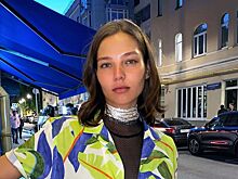Беременная Алеся Кафельникова показала свадебное платье