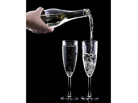 Во время мундиаля-2018 российское шампанское «задавят» иностранные аналоги