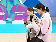 Почему после выхода новых моделей смартфоны начинают тормозить