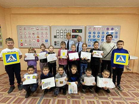 В Марий Эл в преддверии Всемирного дня памяти жертв ДТП прошли профилактические мероприятия с несовершеннолетними участниками дорожного движения