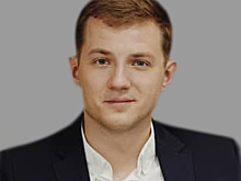 Крепкий орешек по дому не скучает