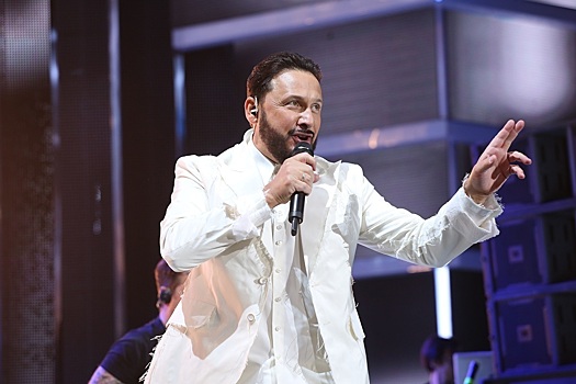 Стас Михайлов признался, что в детстве мечтал о конфетах и красной икре на Новый год