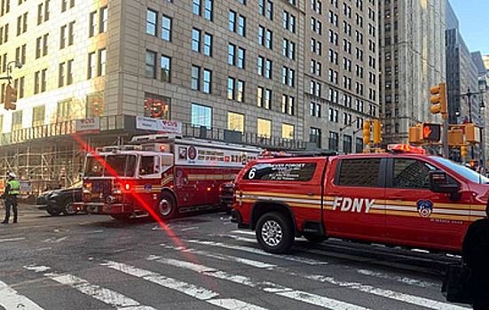 Мэр Нью-Йорка сообщил об одном погибшем при обрушении здания